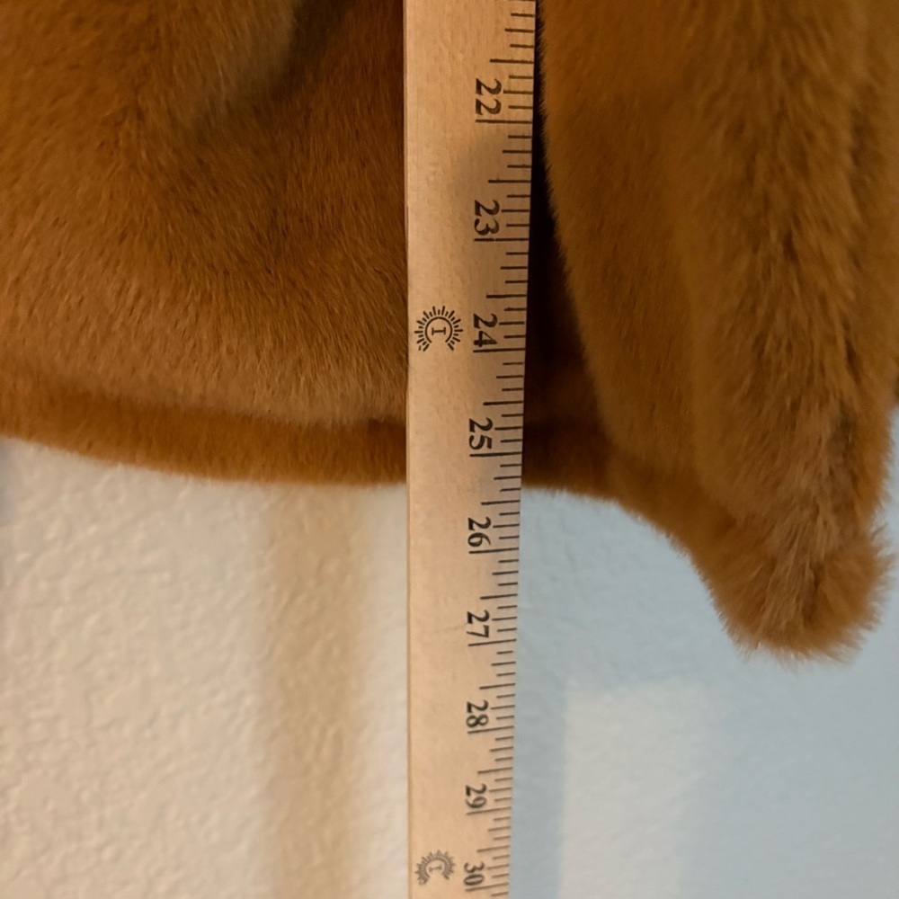 O'NEILL Merina Womens Faux Fur Jacket Peacoat Caramel Color Sz.L Oversized EUC - Picture 8 of 16